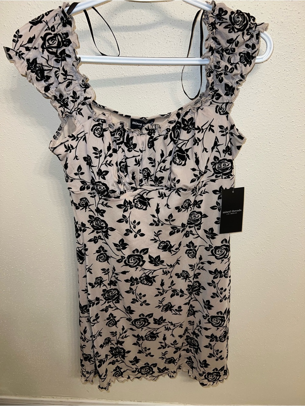Floral Print Ruffle Sleeve Women’s Dress - Cream/Tan with Black Roses